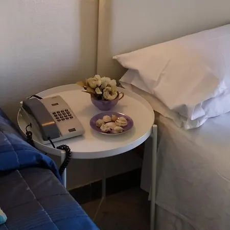 Ξενοδοχείο Tre Rose 3*