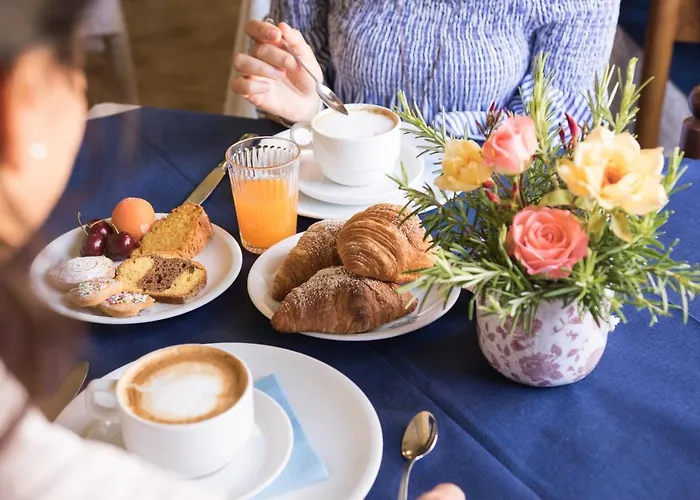 Отель Tre Rose Римини